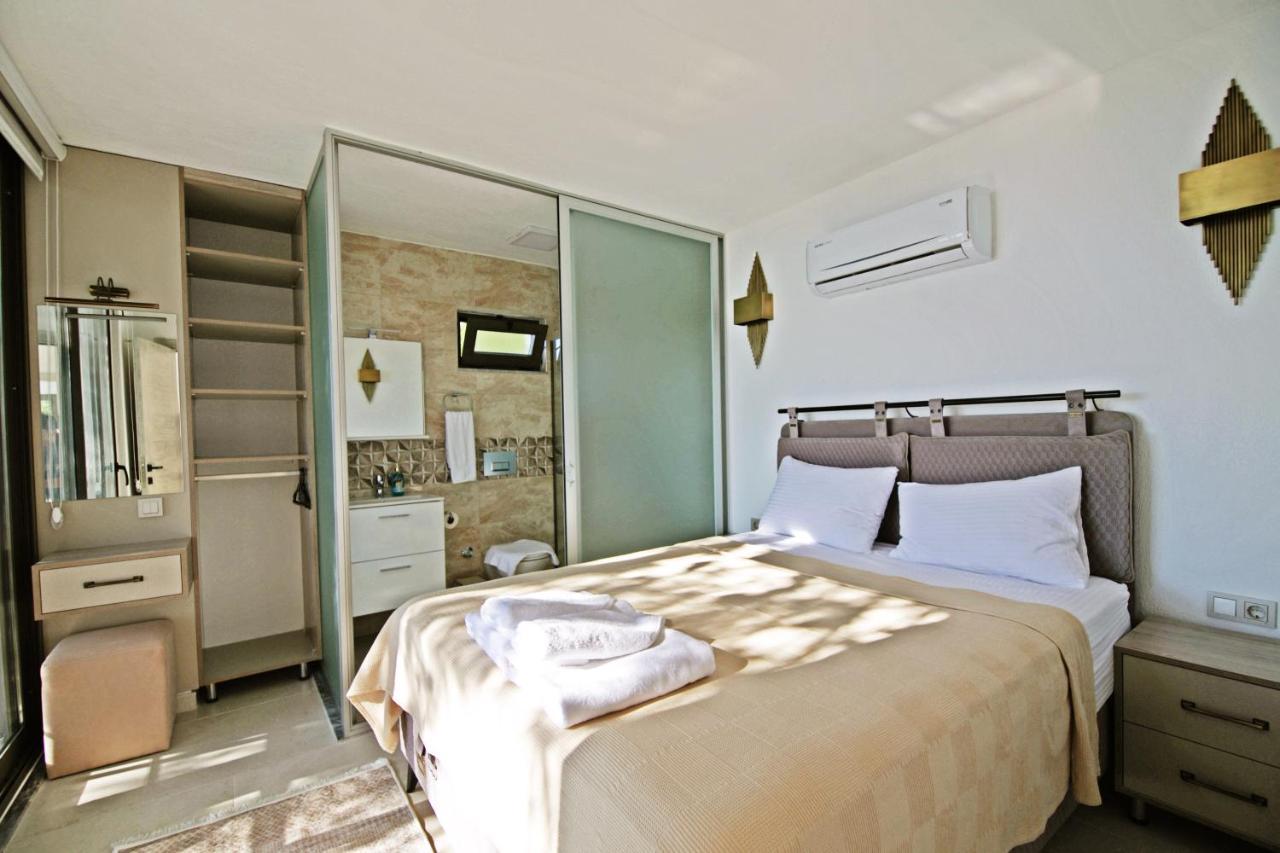 Villa With A Private Heated Pool, Jacuzzi, Overlooking Spectacular Views Of The Sea Kaș Exterior foto